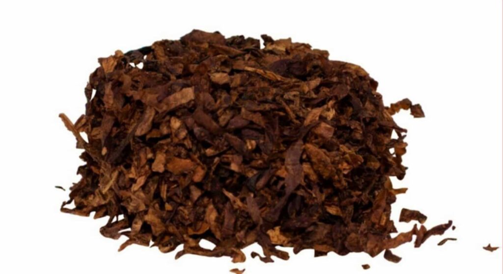 Куча листьев табака Кавендиш
